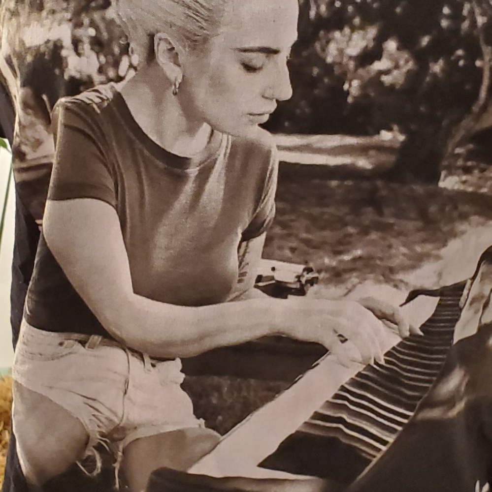 Lady GaGa t-shirt in black